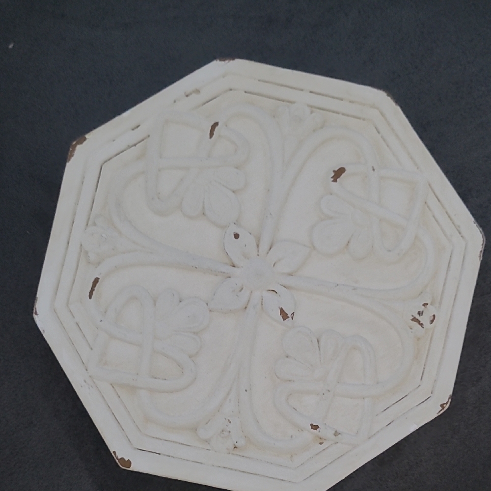 Octagonal Cream Decorative Tile
